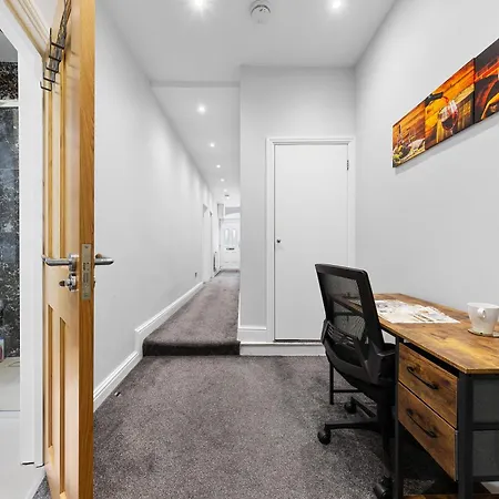 Apartment Modern In Shepherds Bush, Near Westfield