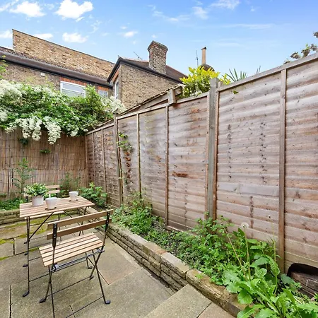 Apartment Modern In Shepherds Bush, Near Westfield London