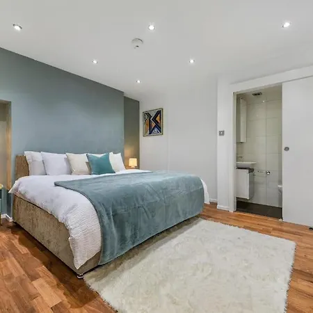 Chic 2 Bedroom Flat In Marble Arch * London