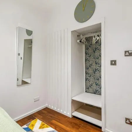 Chic 2 Bedroom Flat In Marble Arch Apartment London