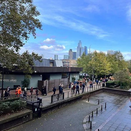River Thames View Entire In The Most Cental 5* London