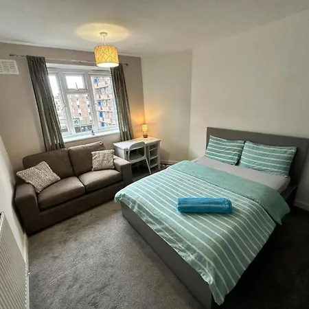 Guest house Karen House R2 *