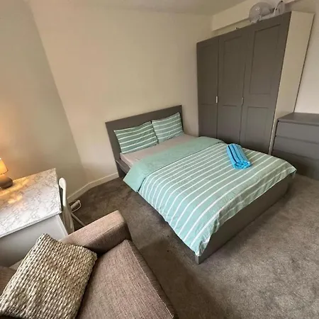 Karen House R2 London
