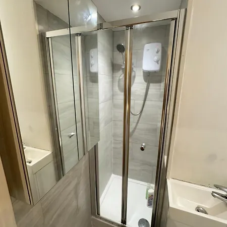 Cozy En-suite Near Stratford * Londýn