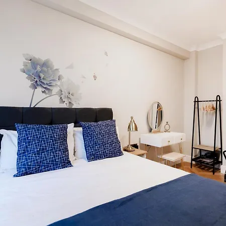 Bright Near Marble Arch And Hyde Park *