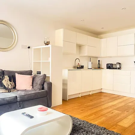 Omega Terrace, Luxury Modern Interior, Located Close To Alexandra Palace