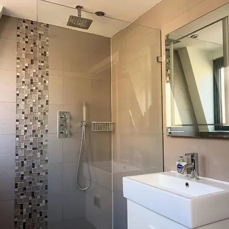 Omega Terrace, Luxury Modern Interior, Located Close To Alexandra Palace * London