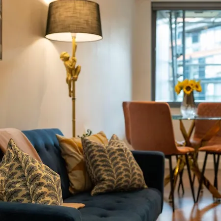 Luxurious 1 Bed - View