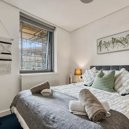 Apartment Luxurious 1 Bed - View *