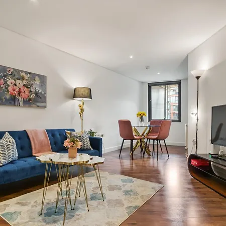 Luxurious 1 Bed - View