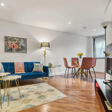 Luxurious 1 Bed - View