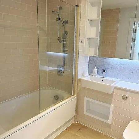 Apartamento Modern 2 Bedroom Secured Flat