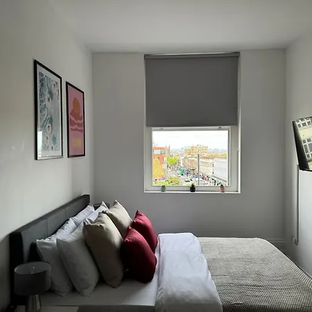 Archway Station - Double Bed * London