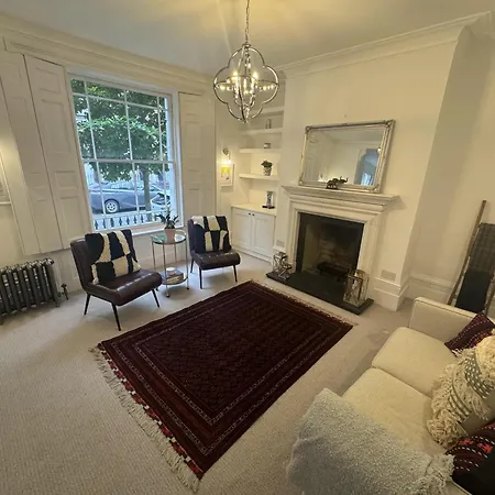 Holiday home Centrally Located Stunning 3bed 2bath Se1