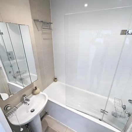 Hyde Park 3 Bedroom Flat Apartment London