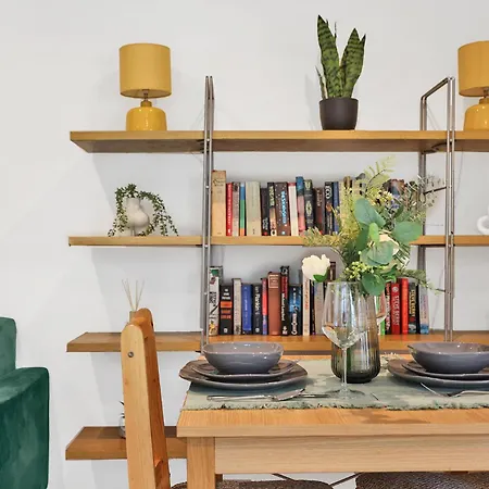 One Bedroom Short Term & Flexible Renting Hoxton With Free Wifi Apartment