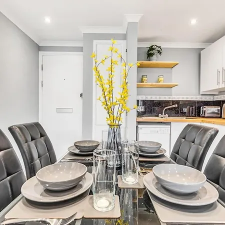 Luxstay Earls Court - Sleeps Up To 7 Appartement Londen
