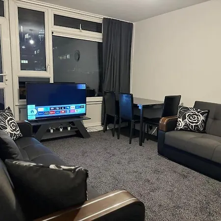 Flat In Vauxhall * London