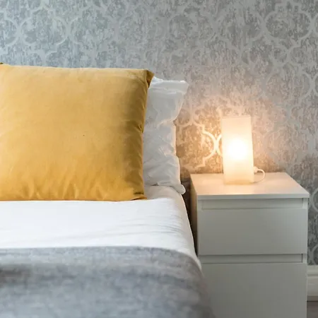 Private Double Shared Bathroom Near Centre Londres