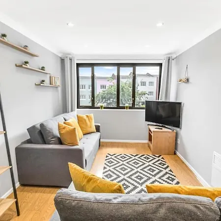 Luxstay Earls Court - Sleeps Up To 7 *
