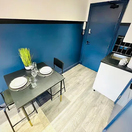 61 Studio, Ideal For Tourists High Recommend!!! * London