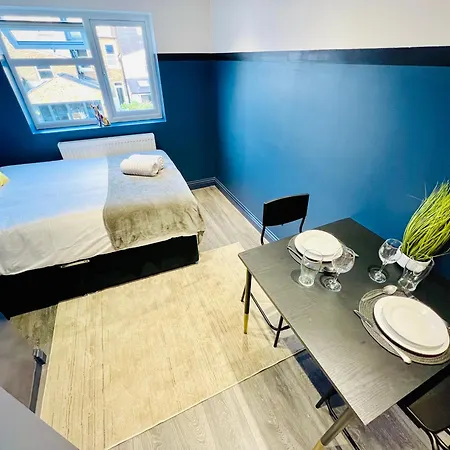 61 Studio, Ideal For Tourists High Recommend!!! Guest house *