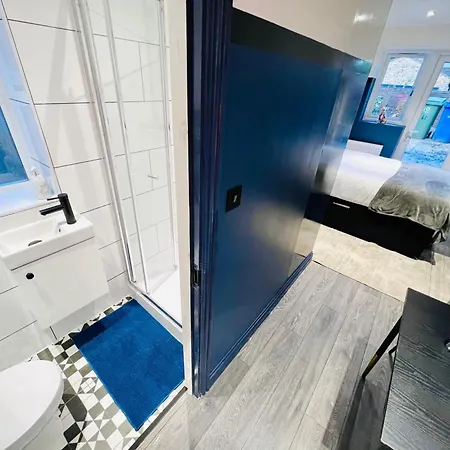 61 Studio, Ideal For Tourists High Recommend!!! Guest house *