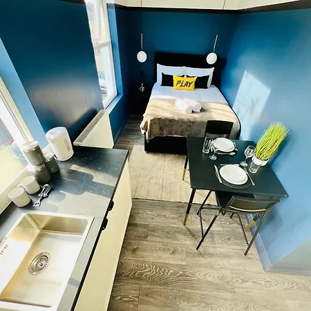 61 Studio, Ideal For Tourists High Recommend!!!