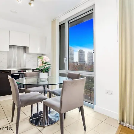 Apartment Exclusive 2 Bedroom Flat In Bromley By Bow *