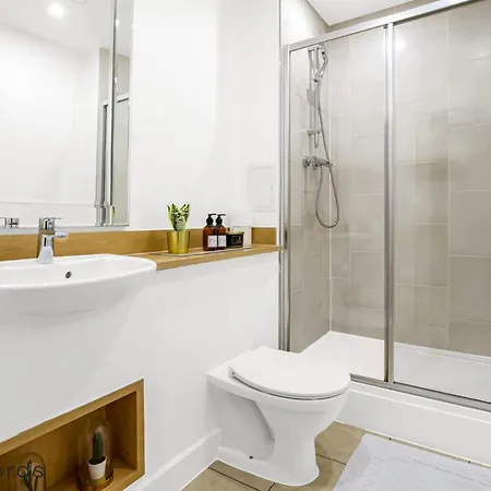 Apartment Exclusive 2 Bedroom Flat In Bromley By Bow London