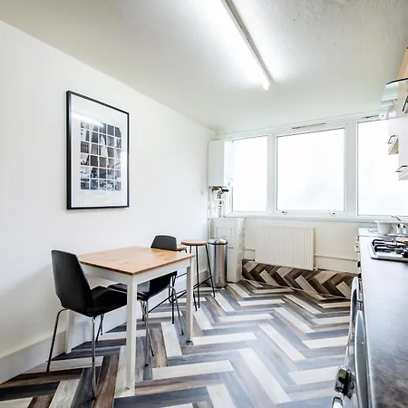 3 Bed Flat Near Paddington Apartment London
