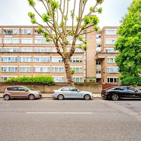 3 Bed Flat Near Paddington *