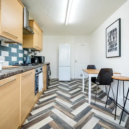 Apartment 3 Bed Flat Near Paddington *