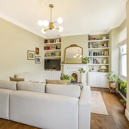 Apartment Peaceful Multilevel 2br Flat With Garden In Fulham *