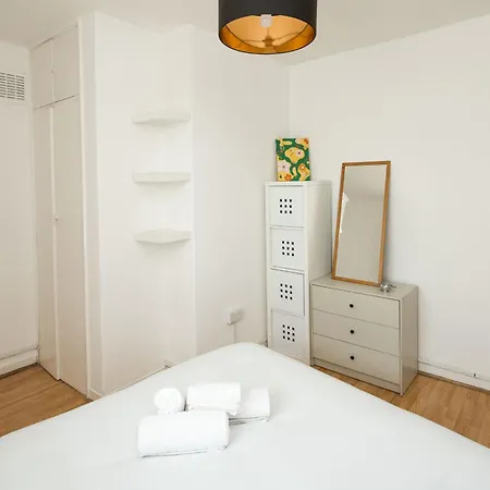 Stylish 2bd Flat With Balcony Near Stepney