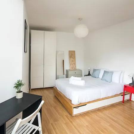Stylish 2bd Flat With Balcony Near Stepney