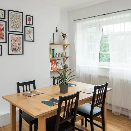 Stylish 2bd Flat With Balcony Near Stepney