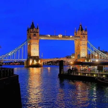 Tower Bridge Apartment London