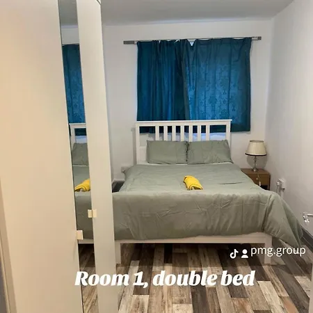 Holiday Villa London