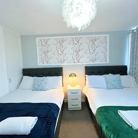 K Paddington 3 Bedroom Renovated Recently * London