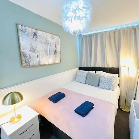 K Paddington 3 Bedroom Renovated Recently Apartment