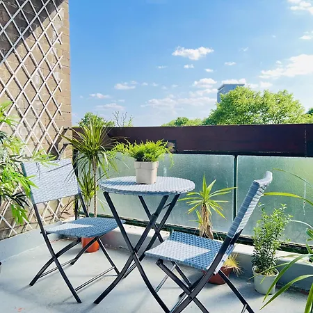 K Paddington 3 Bedroom Renovated Recently