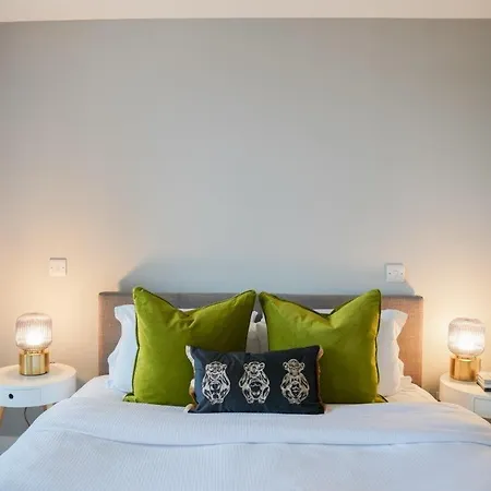 A Superb In South Kensington's *