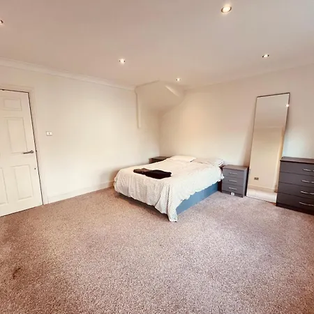 Town House In Surbiton/kingston Holiday home Surbiton