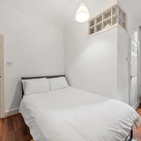 Londwell, Stylish Mayfair *