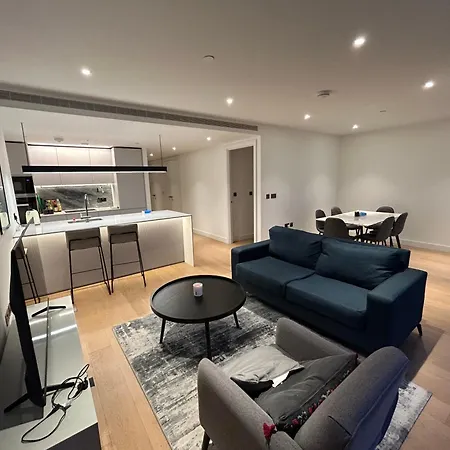 Apartment Luxury Modern 2bd 2ba White Living