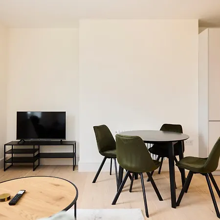 The East Mile Classic - Stunning 2bdr Flat * London
