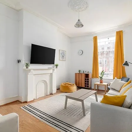 Modern 3-bedroom Haven In Vibrant Brixton Apartment