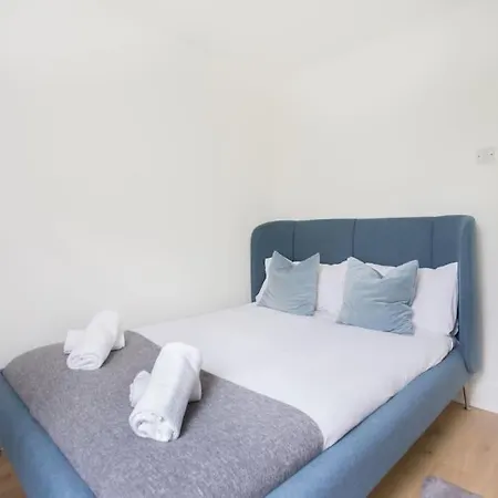 Apartment Two Bedroom In Dalston London