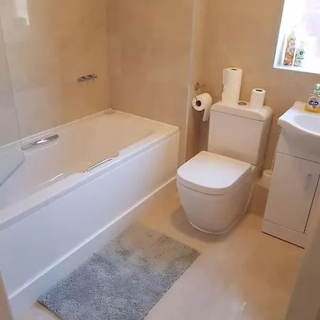 Luxurious 2 Bedroom House With Garden And Free Parking Apartment Thamesmead (Greater London)